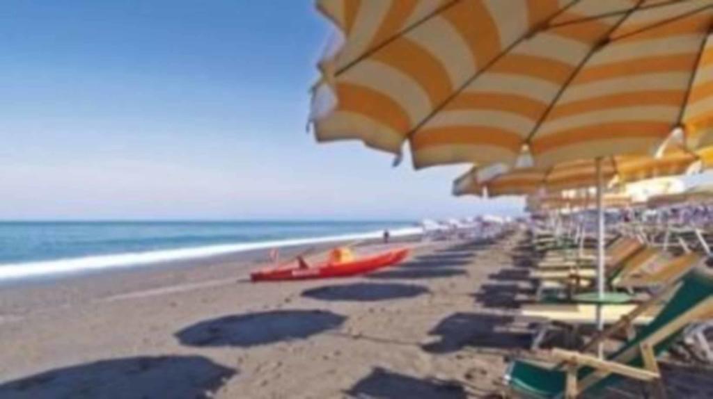 Hr Vapore Gatteo Mare Gatteo a Mare Exterior photo