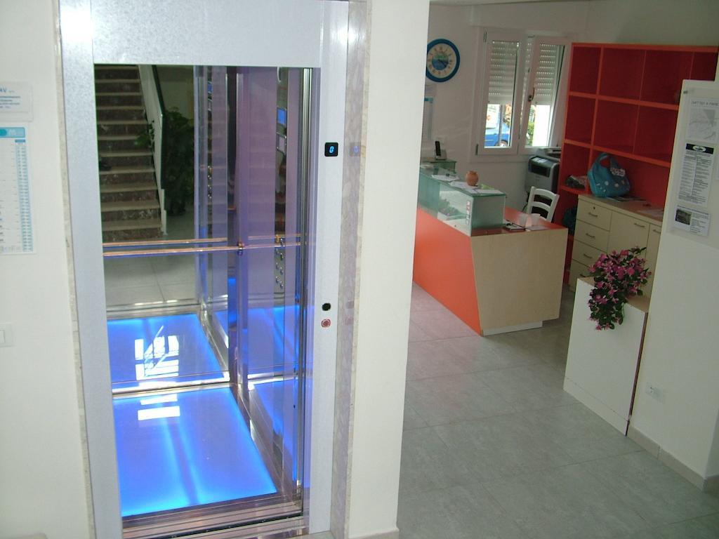 Hr Vapore Gatteo Mare Gatteo a Mare Exterior photo